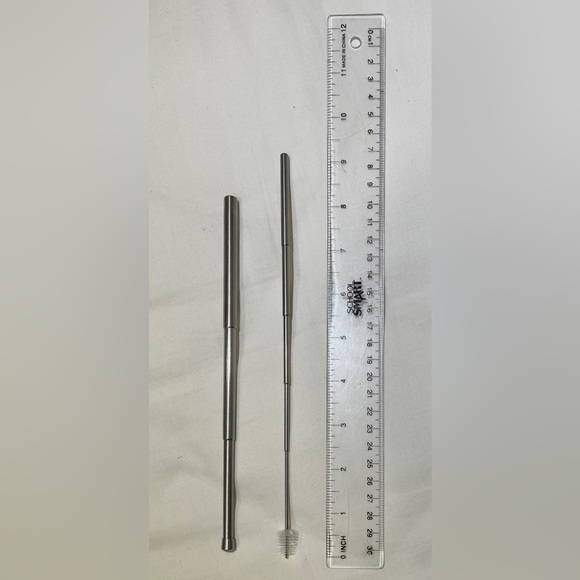 FREE WITH BUNDLE* Stainless Steel Straw Set by Kikkerland MUST BUNDLE - Picture 2 of 2